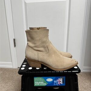 Steve Madden Pointed Toe Bootie